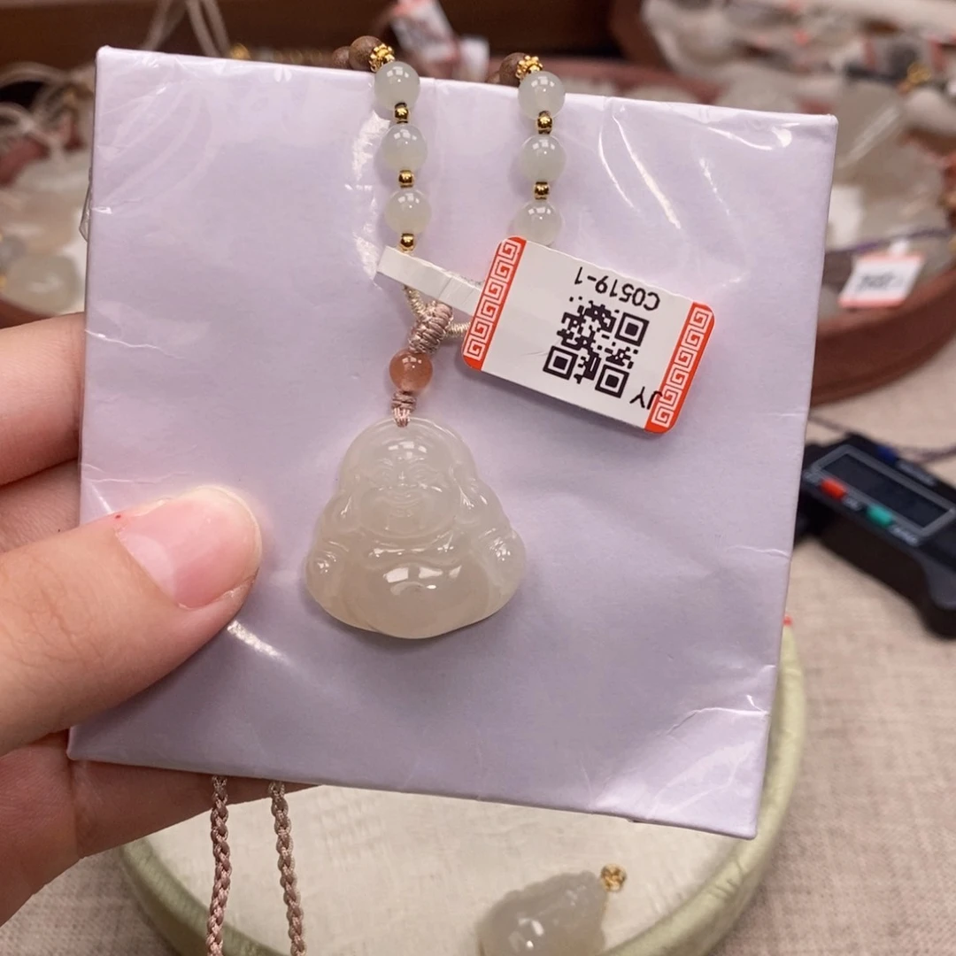颈饰未镶嵌和田玉瓶*佛公