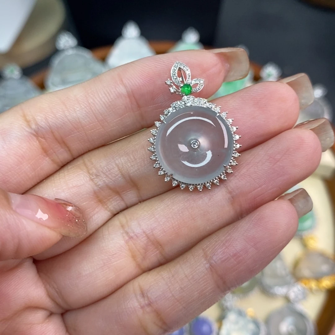 翡翠18K金镶嵌颈饰A货翡翠