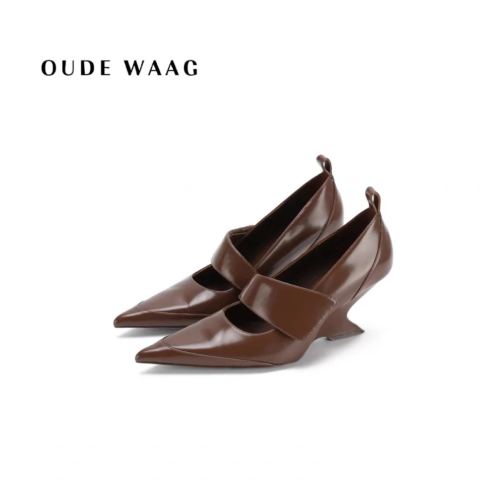 OUDEWAAG FT03L2跃步漆皮尖头鞋