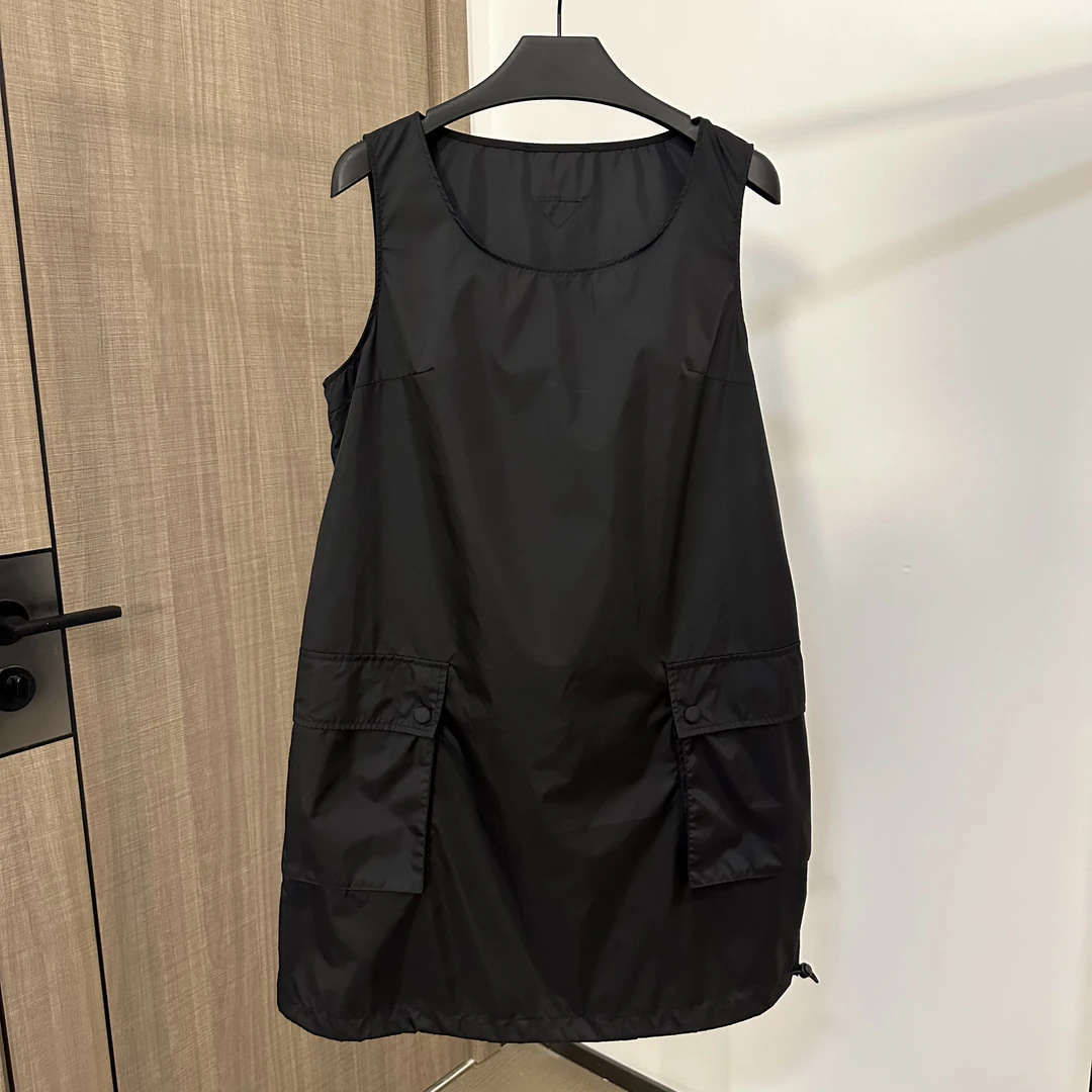 YZ 25 摩登黑P家无袖连衣裙#2004#上新