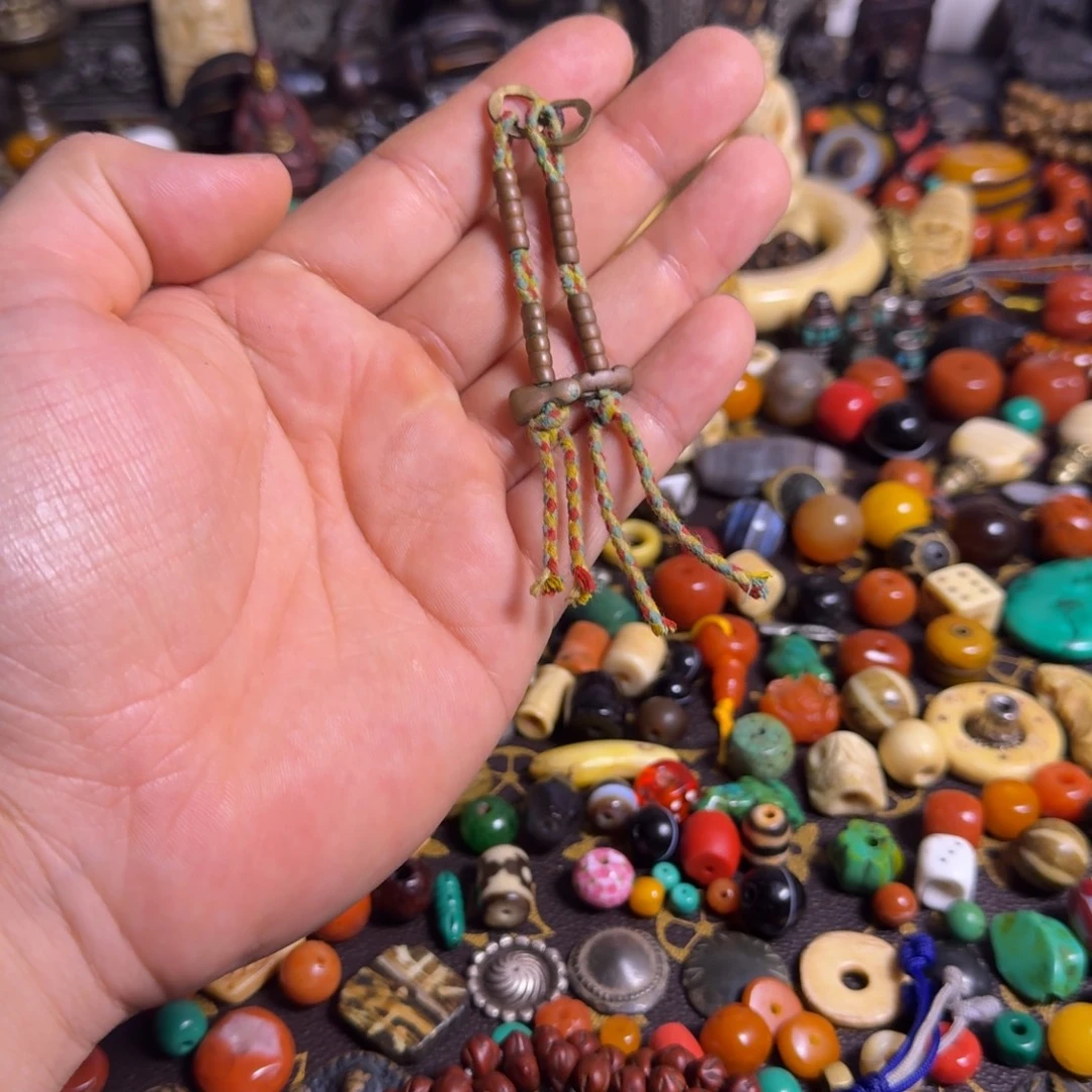 琉璃颈饰计数器如图