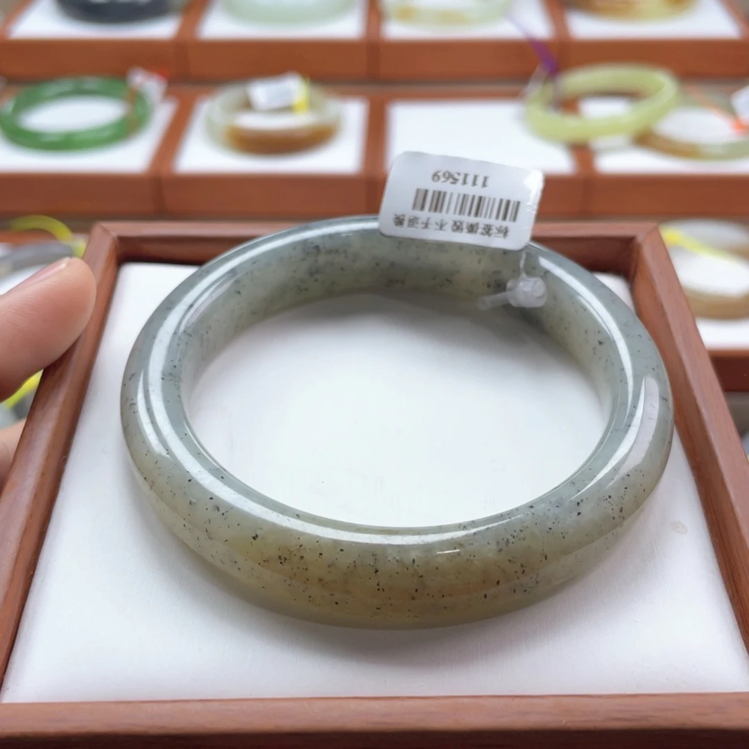【闪购商品】未镶嵌手镯和田玉链接75。 59-60