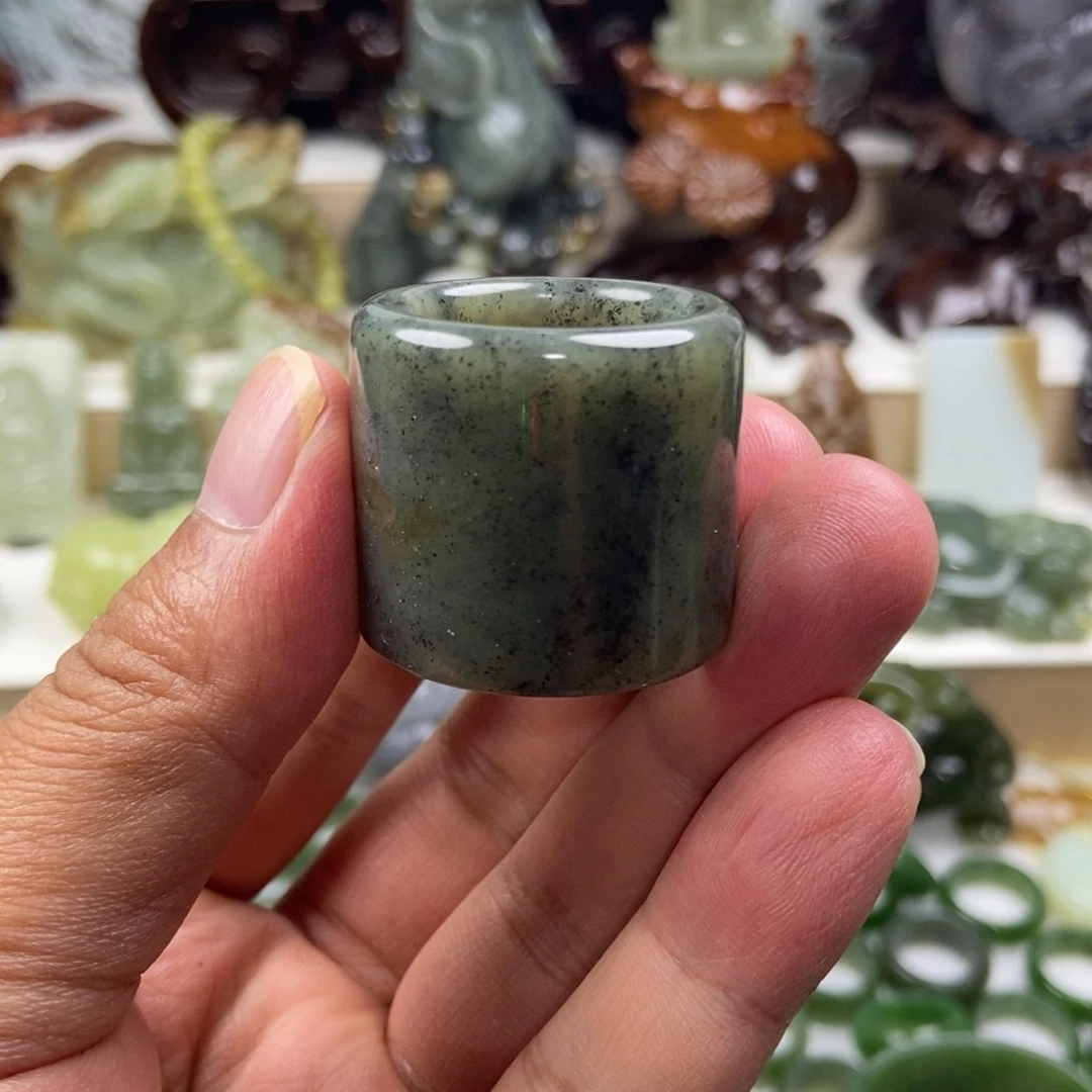 【闪购商品】吊坠(不含链)未镶嵌和田玉