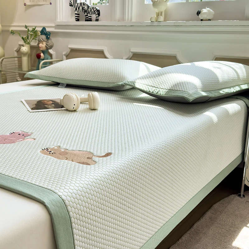 夏季冰豆豆刺绣凉席2025新款学生宿舍单双人可机洗冰丝空调软席子