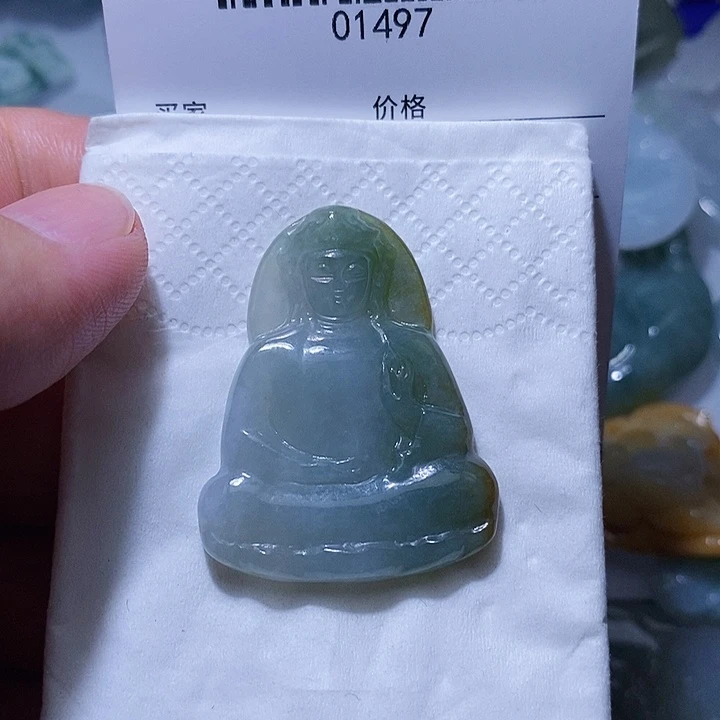 翡翠未镶嵌颈饰一