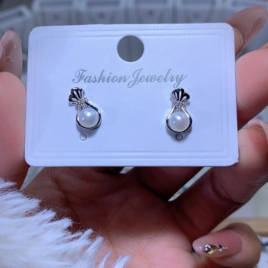 淡水珍珠未镶嵌耳饰