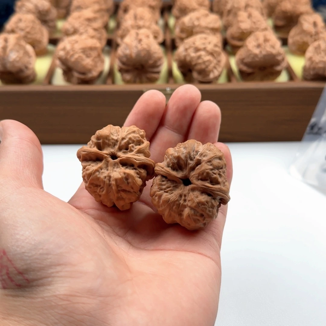 阿***豪核桃把件延庆蛤蟆