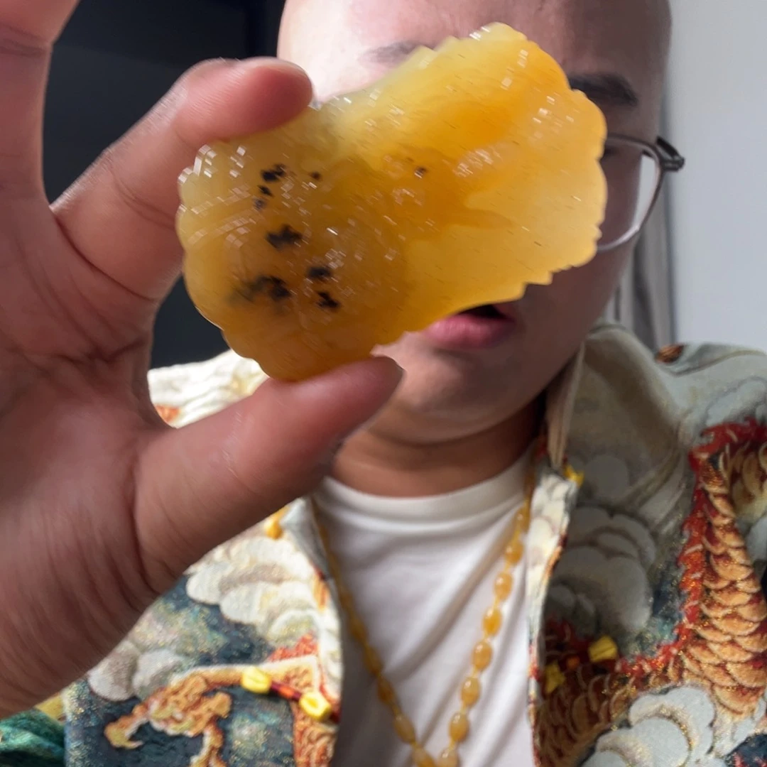 石英质玉（黄龙玉）未镶嵌黄龙玉?**待