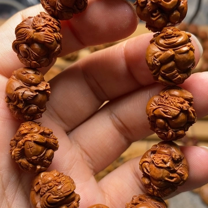 用***0桃核手工雕刻十二生肖