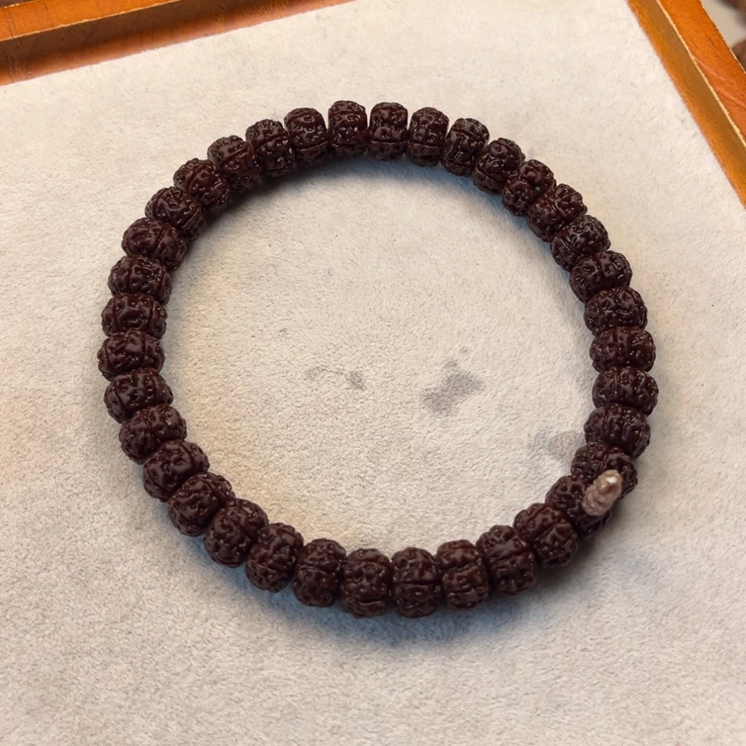 金刚菩提吊坠藏切老树王