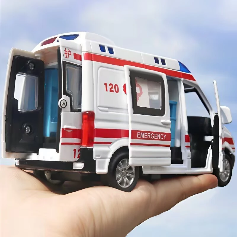 【五开门-合金救护车】带灯光音效 长14.5厘米 回力功能彩盒