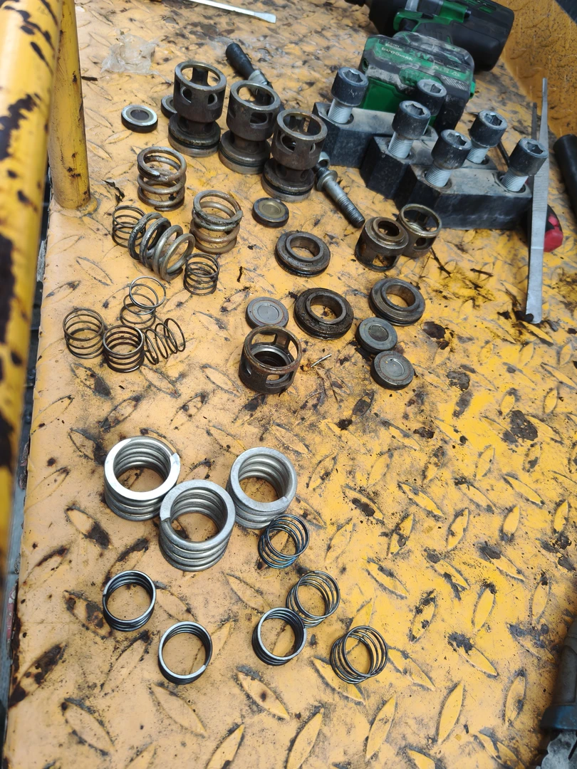 通洁高压泵弹簧 高压泵细弹簧 粗弹簧 通洁泵弹簧