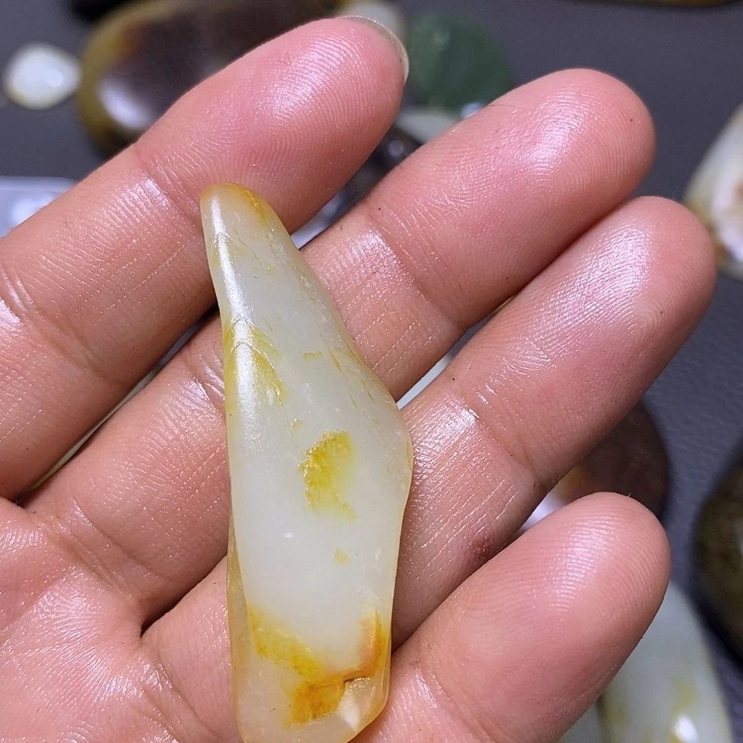 未镶嵌和田玉挂件