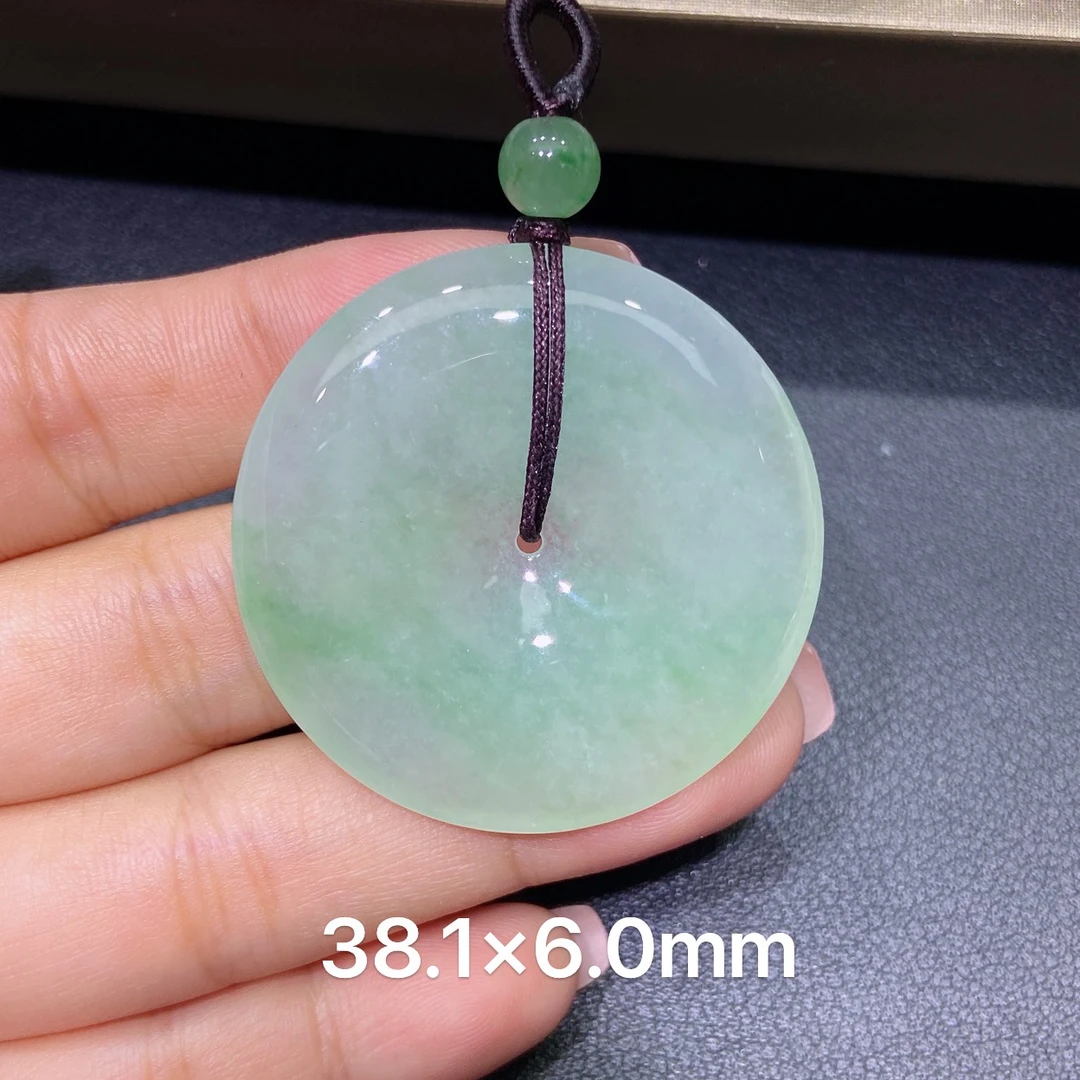 缅甸天然A货翡翠 老坑冰种灵动飘绿平安扣吊坠 玉质细腻 k135