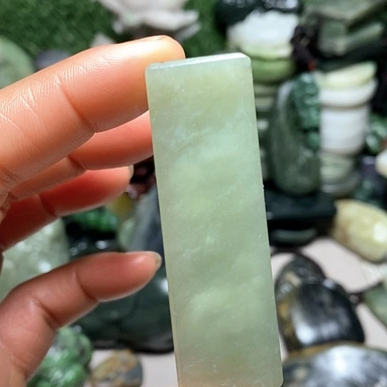 未镶嵌和田玉（糖玉）珠宝半成品