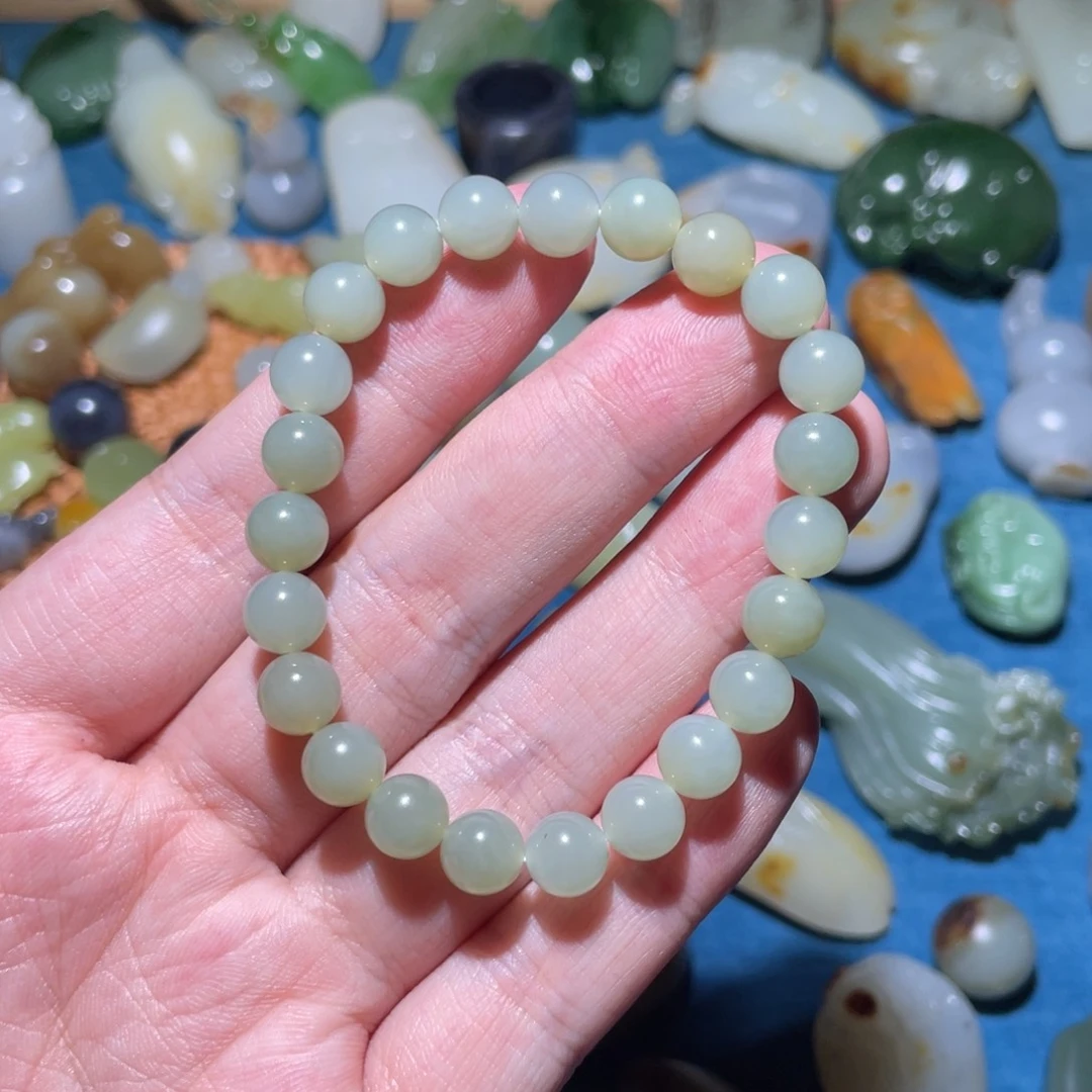 和田玉未镶嵌颈饰?