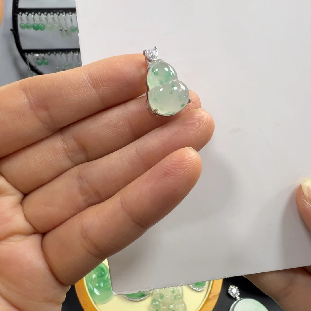 石英质玉银S925镶嵌颈饰