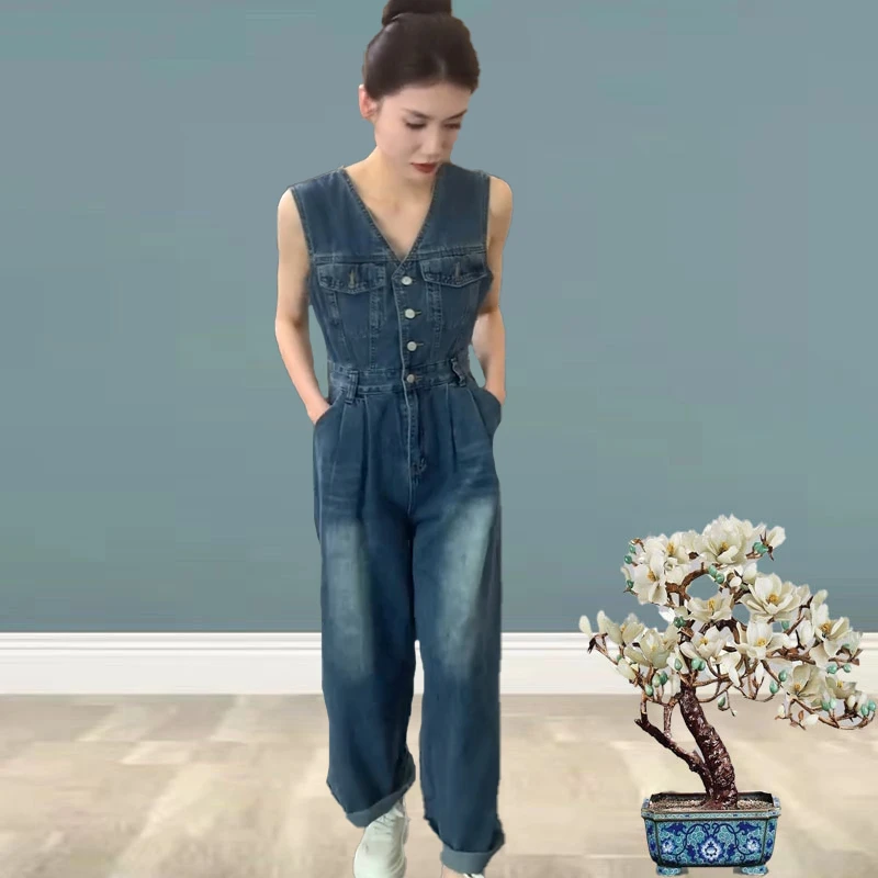 555647时尚洋气气质简约通勤拼接砍袖牛仔2025夏季新款休闲连体衣