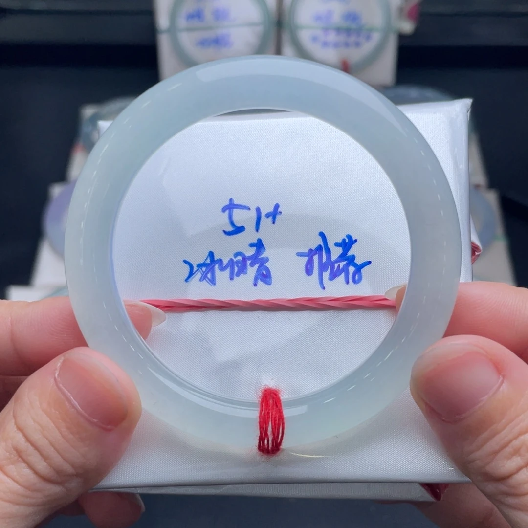 翡翠未镶嵌手镯翡翠手镯35