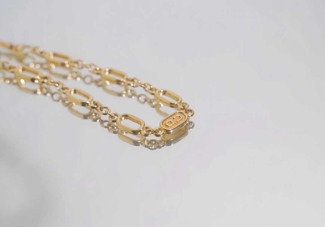 95新 DIOR/迪奥  dior 椭圆镂空手链 cd49