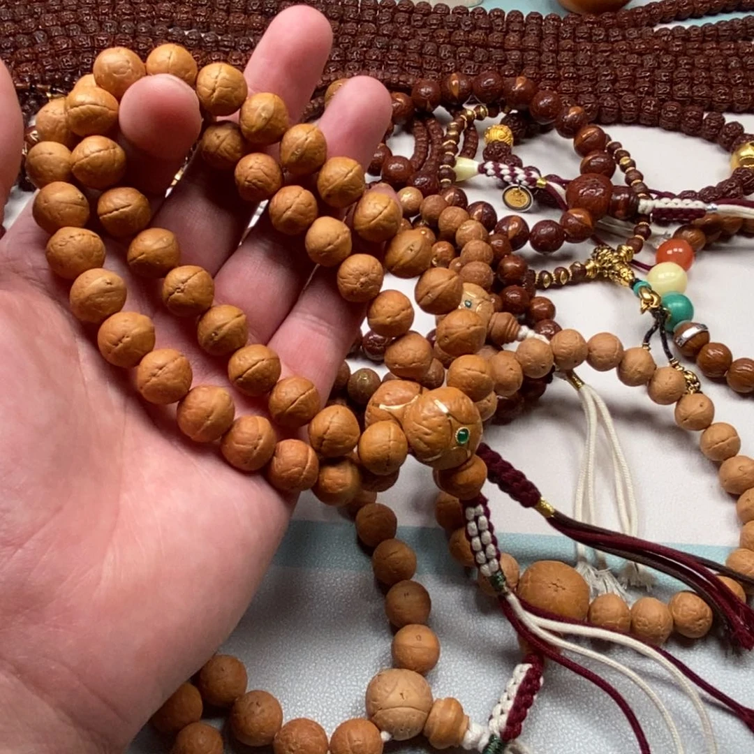 凤眼菩提吊坠。。。。。。。。。。。。。