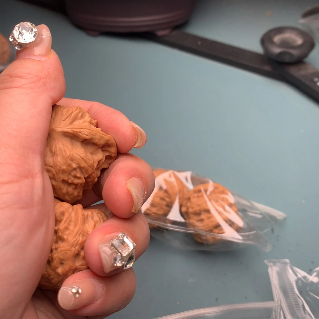 文玩核桃把件野狼39左右