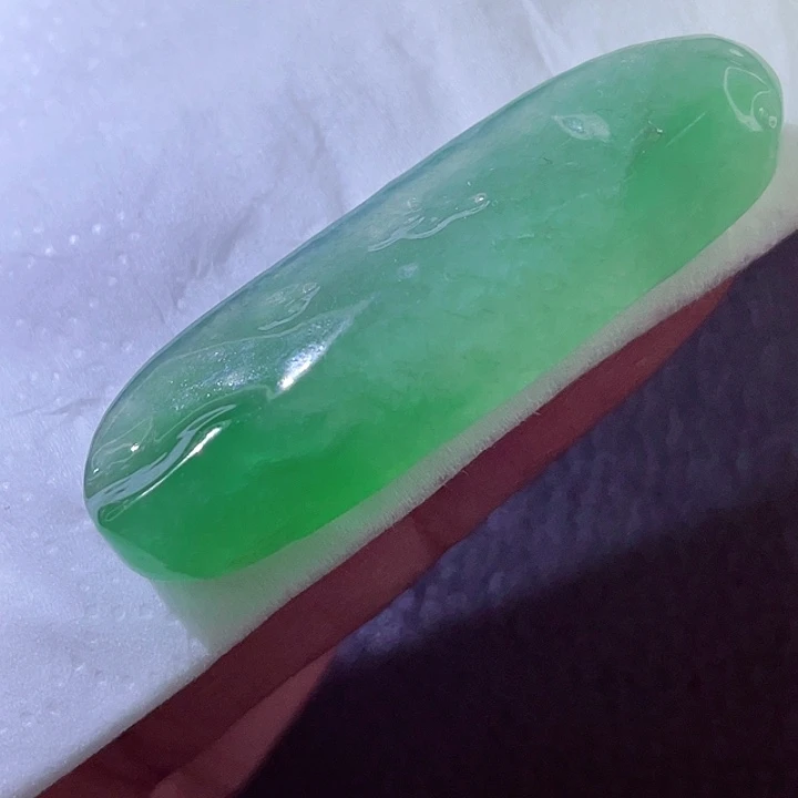 翡翠18K金镶嵌颈饰翡翠