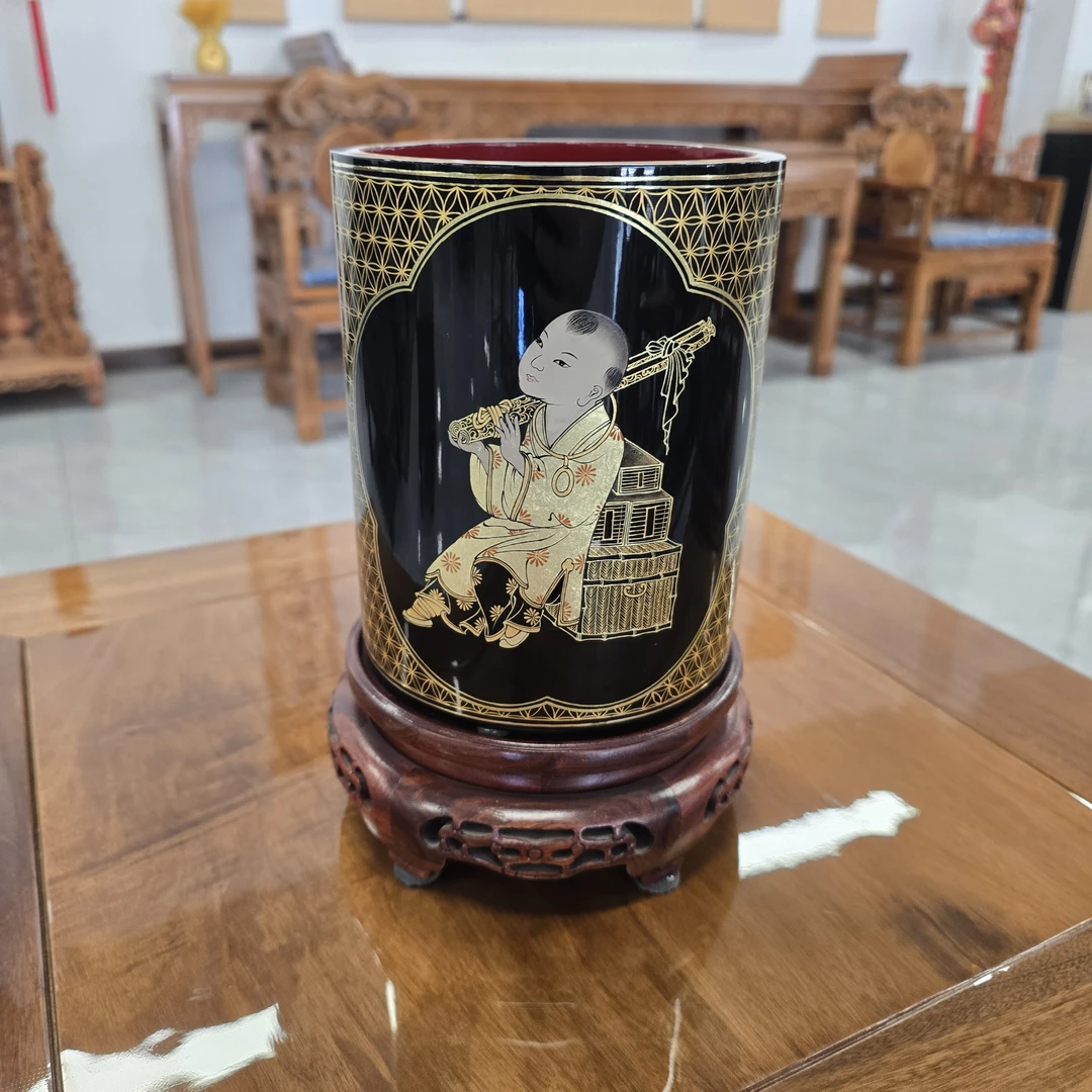 脱胎漆器传统纹样笔筒