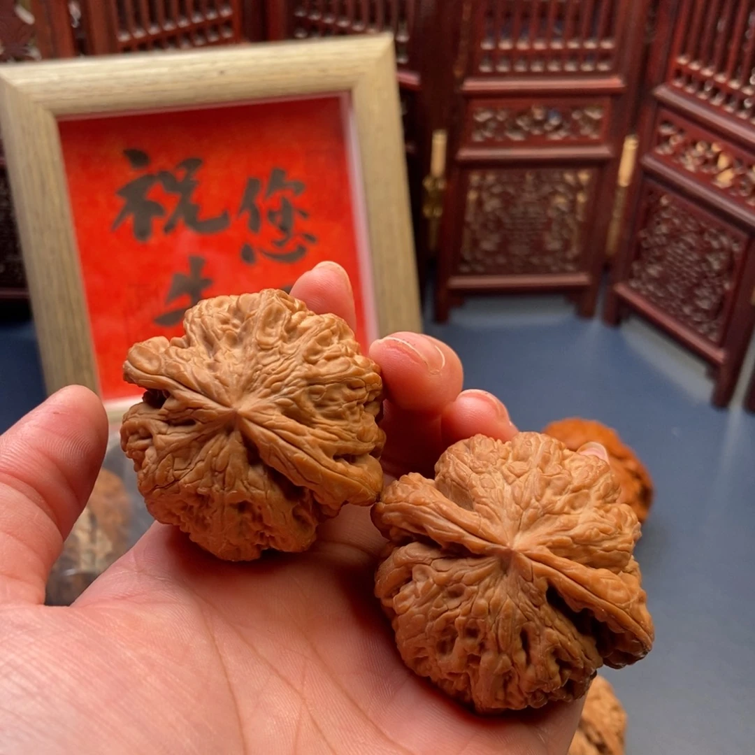 文玩核桃吊坠大粗筋