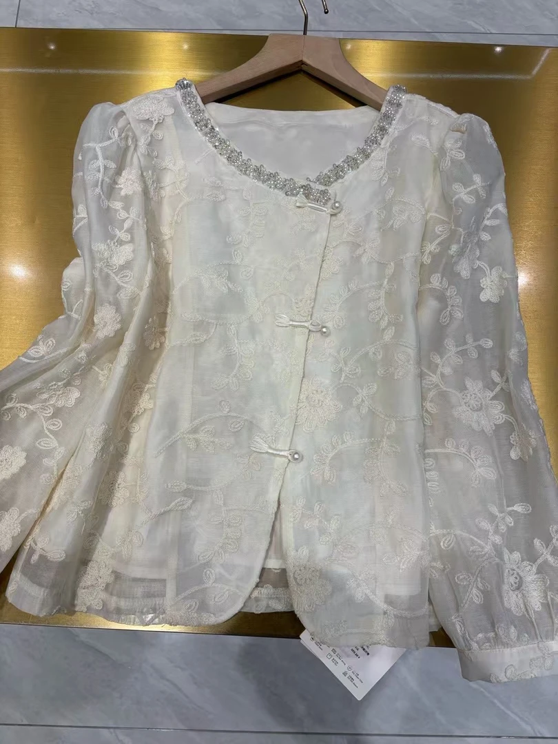 新中式珠珠装饰圆领单排扣春装2025新款女装 清货no退换