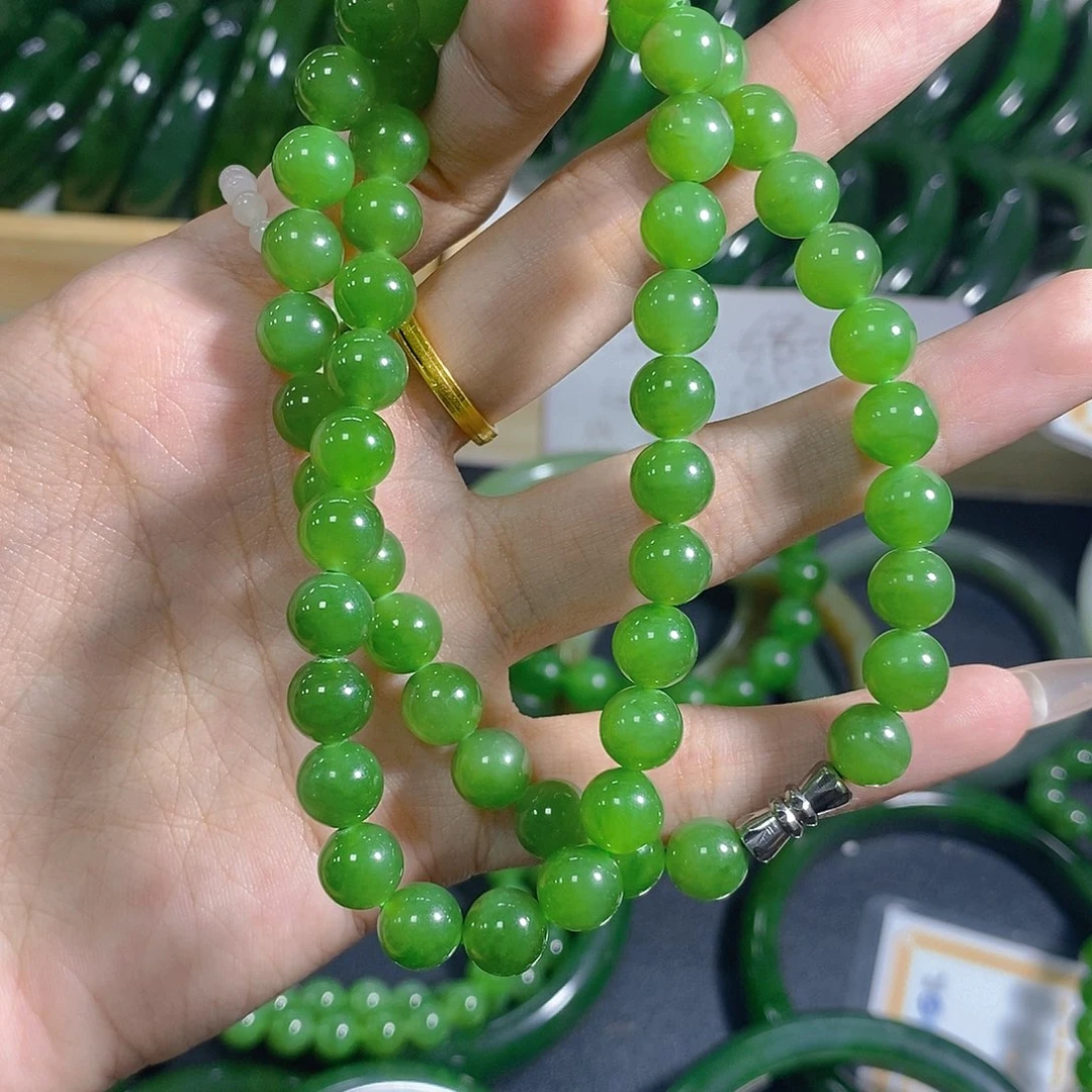 隔***王未镶嵌手链和田玉
