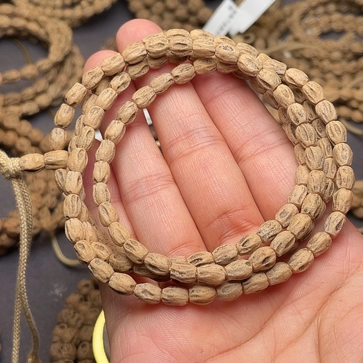 孔***霖柏香籽/百香籽吊坠