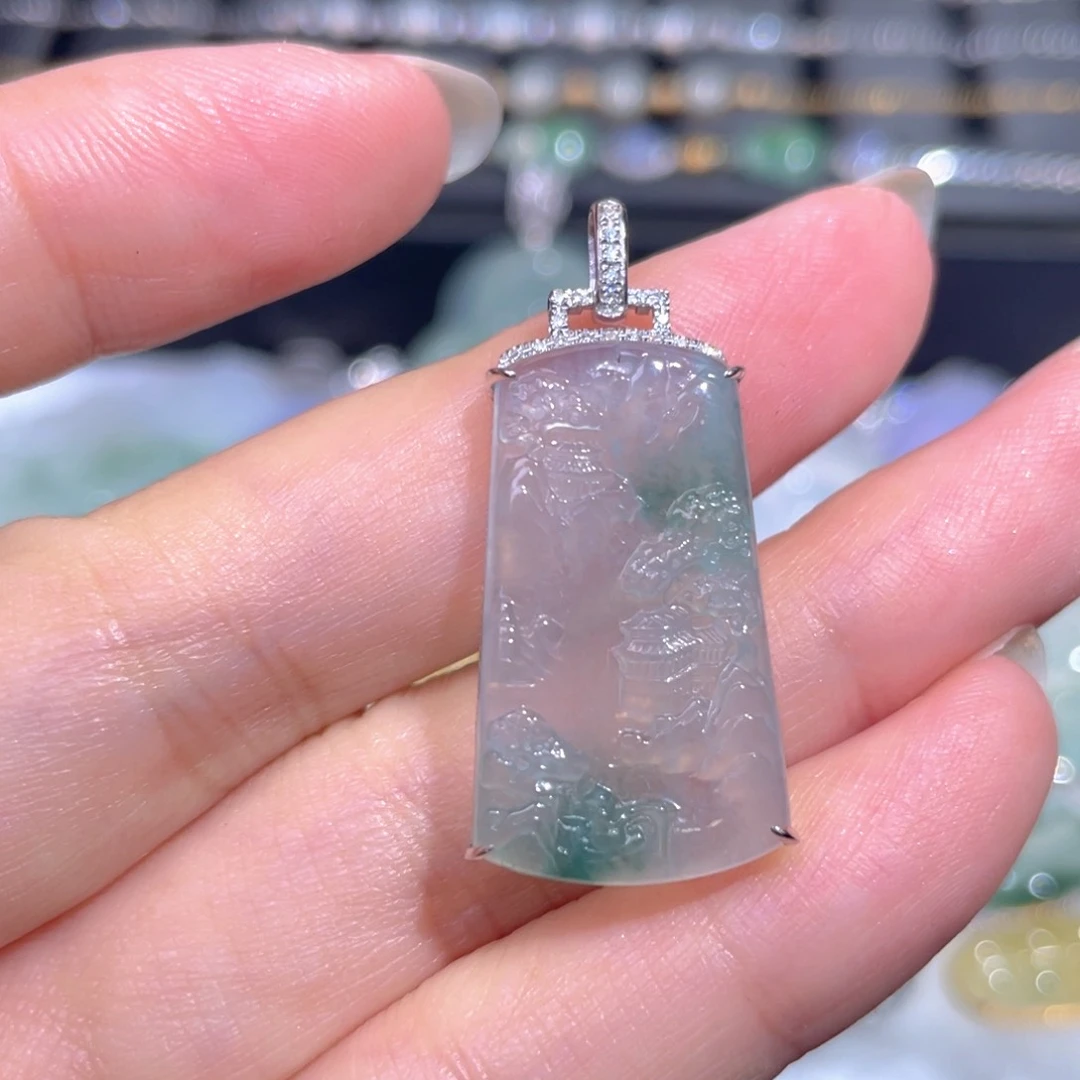 颈饰18K金镶嵌翡翠翡翠