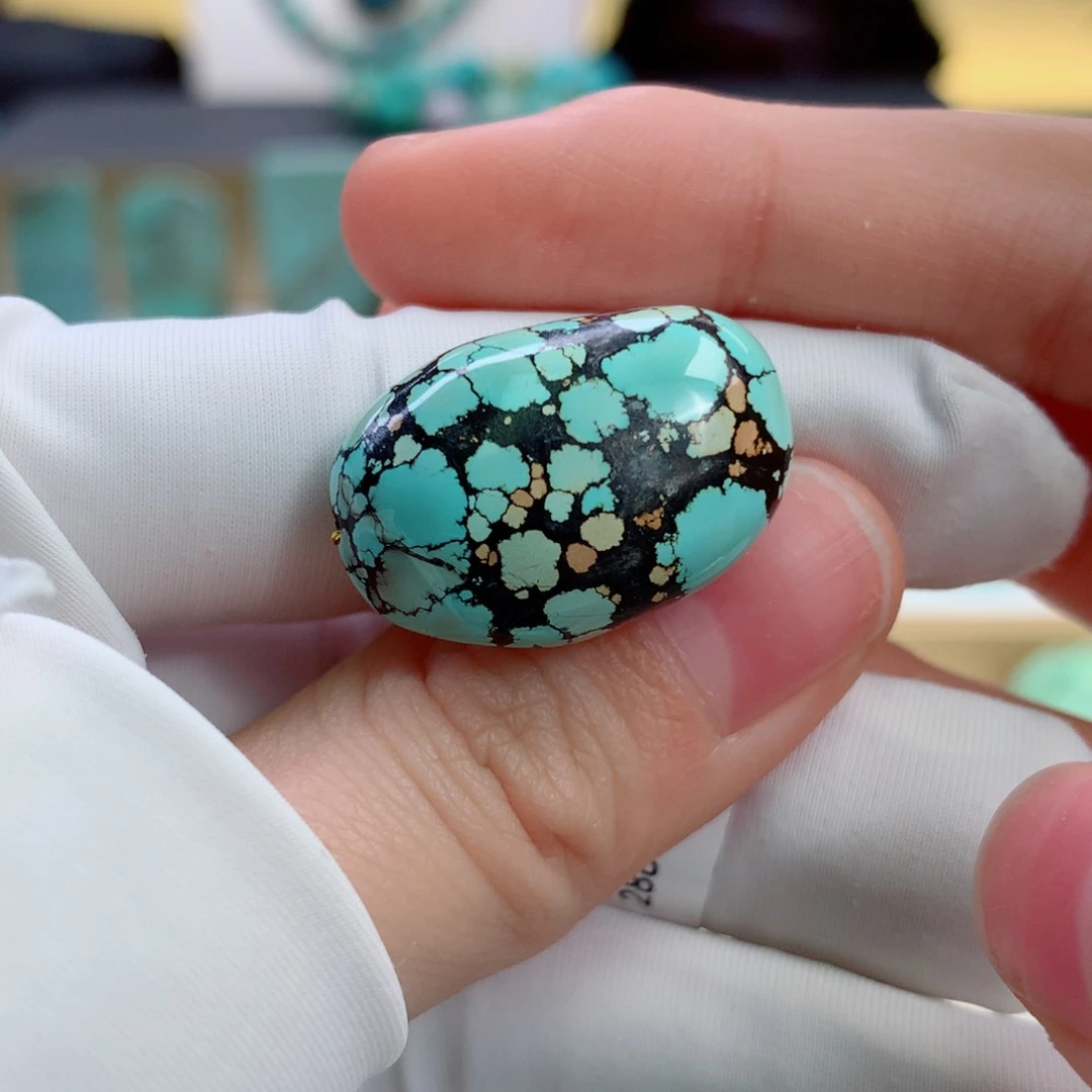 未镶嵌绿松石颈饰