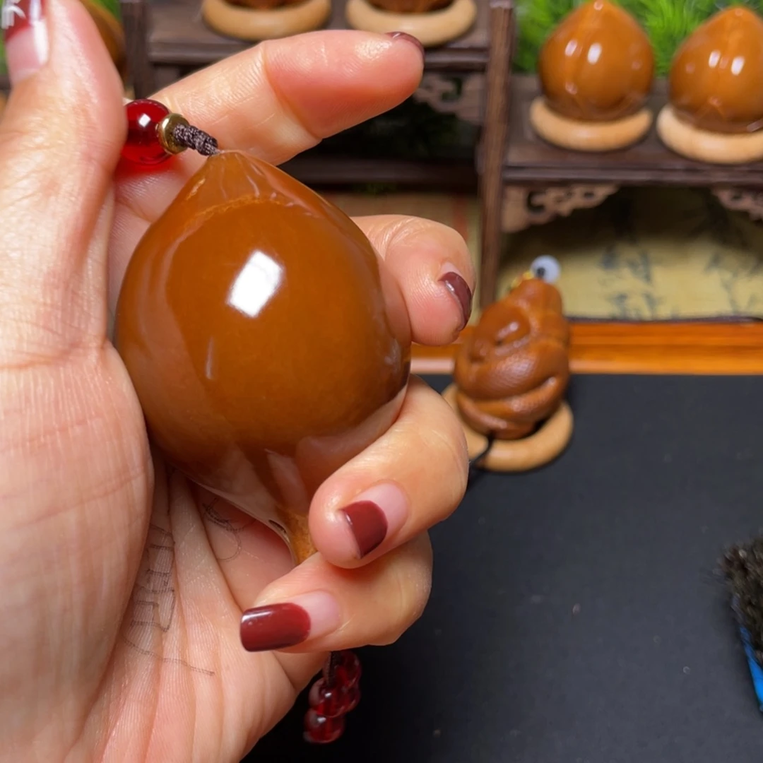 橄榄核吊坠蝴蝶42穿配