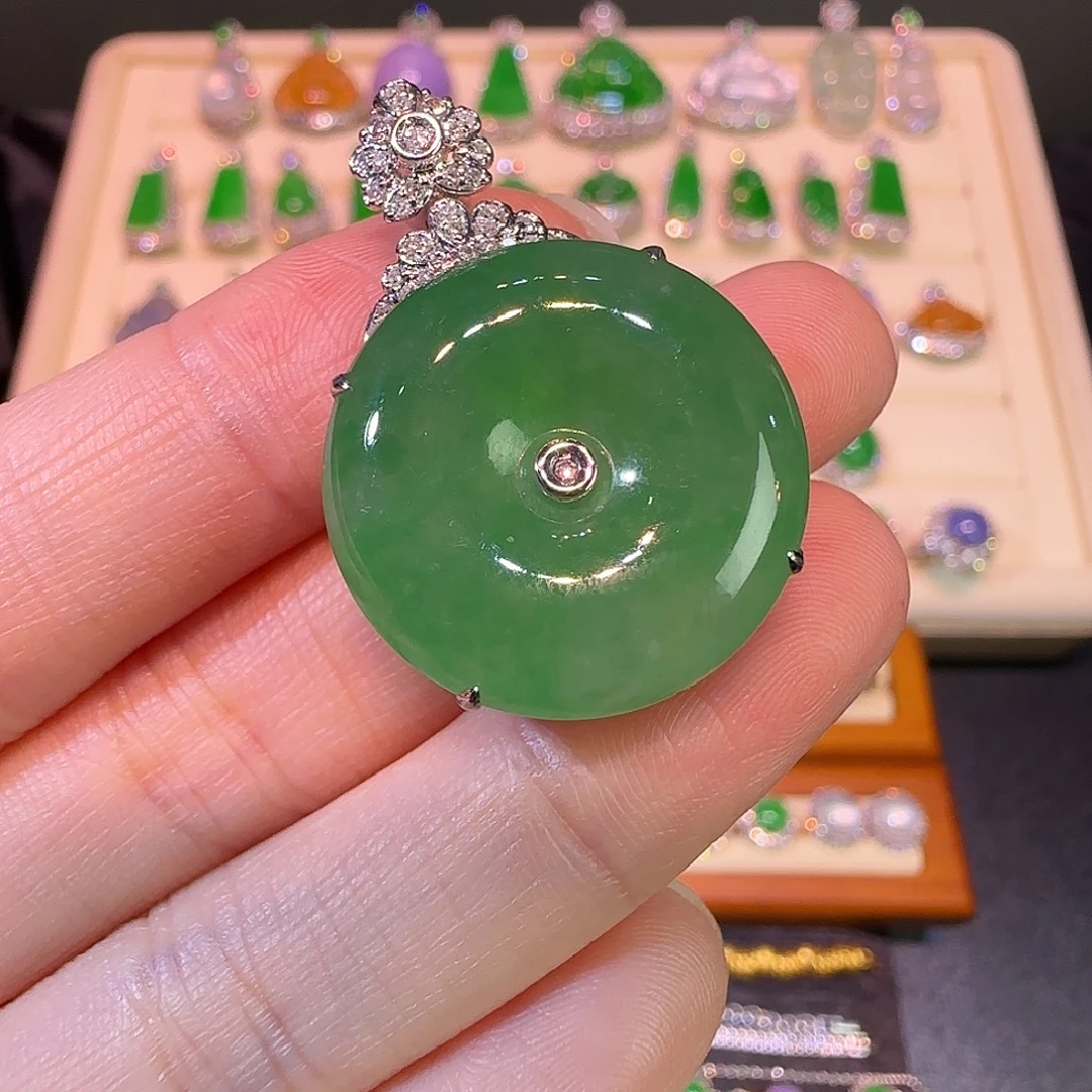 翡翠18K金镶嵌吊坠(不含链)