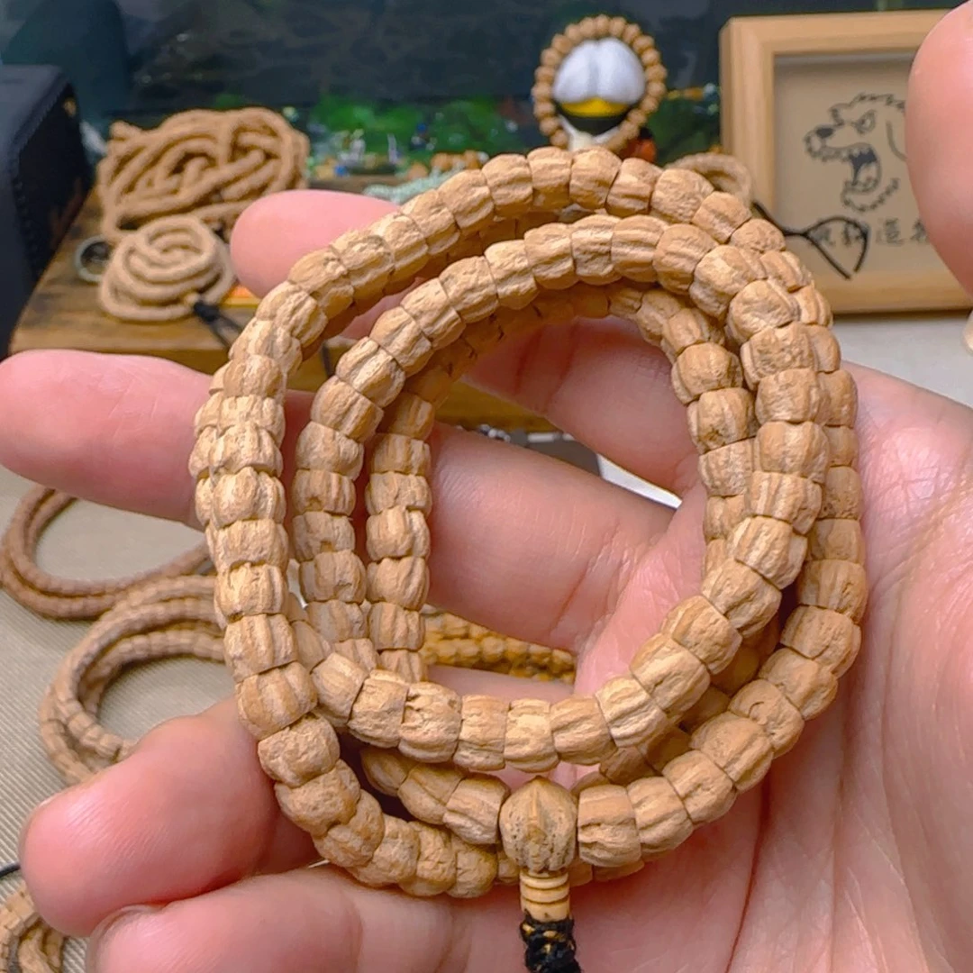 J***周吊坠柏香籽/百香籽