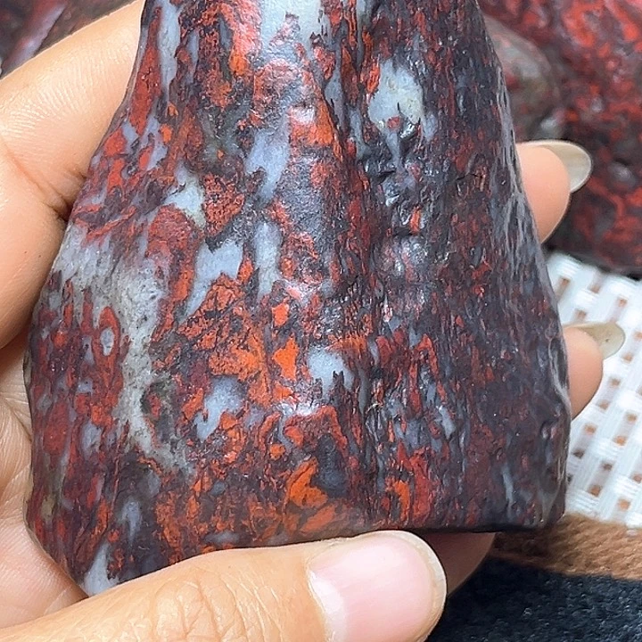 花岗石铁合金红天宝