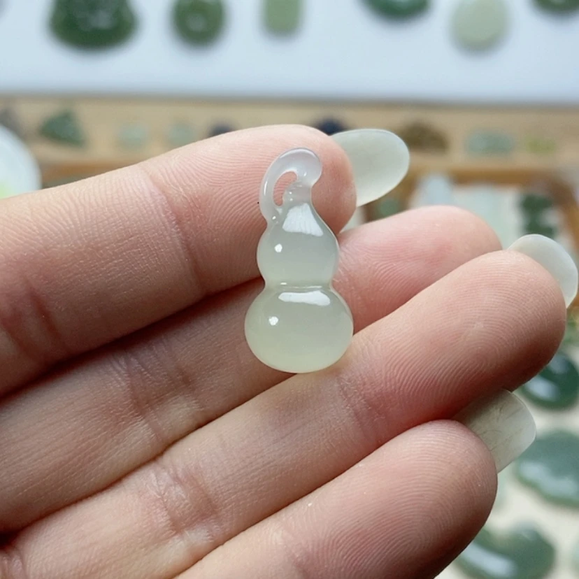 【闪购商品】颈饰未镶嵌和田玉