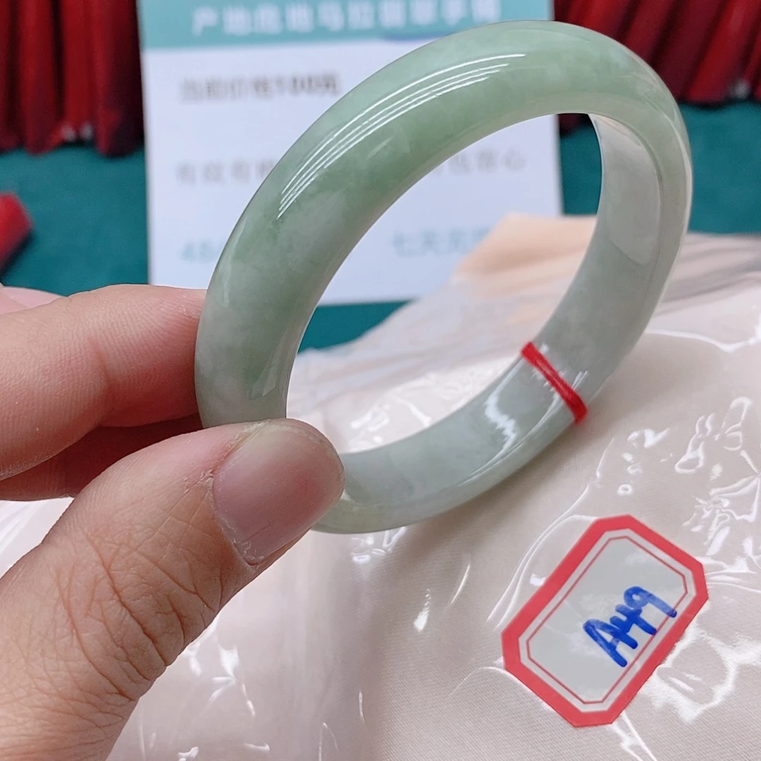 翡翠手镯未镶嵌太*A49999999