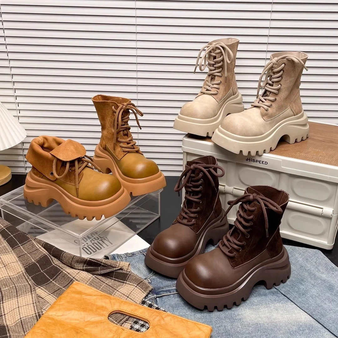 2025新款复古英伦风磨砂皮系带马丁靴女厚底短筒靴子大头机车靴