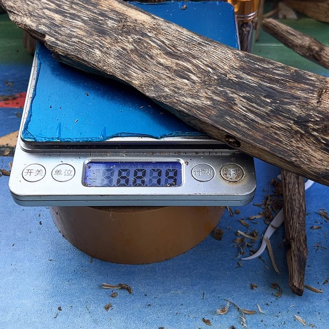 香料绿奇楠虫漏白棋68克