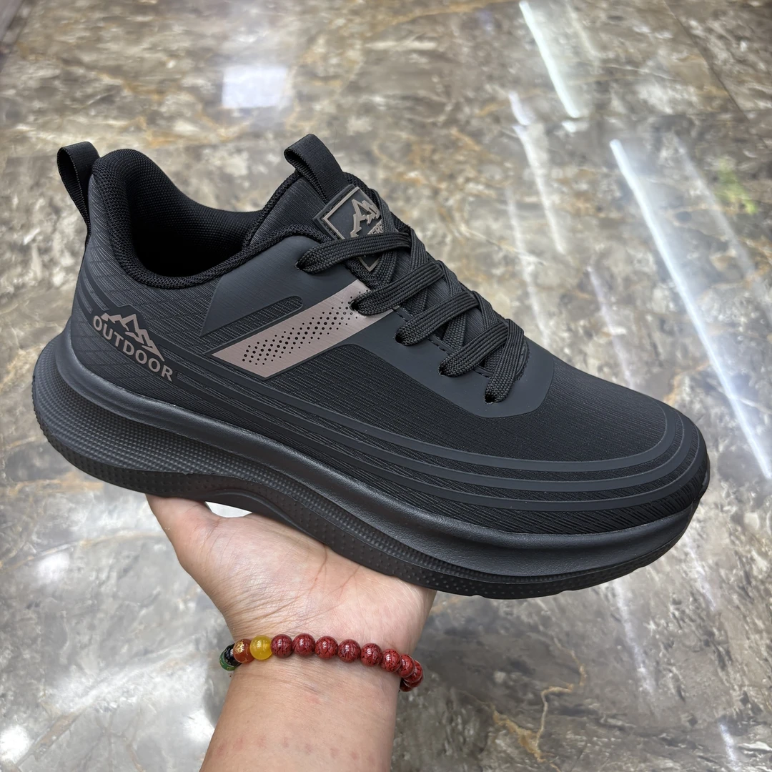 鞋子男秋冬季男士百搭休闲潮鞋软底轻便户外运动鞋加绒保暖棉鞋男