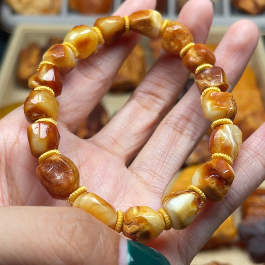 未镶嵌琥珀珠宝奇石