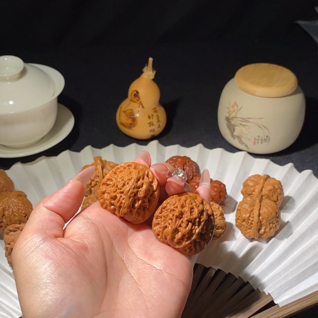 文玩核桃吊坠金公子36