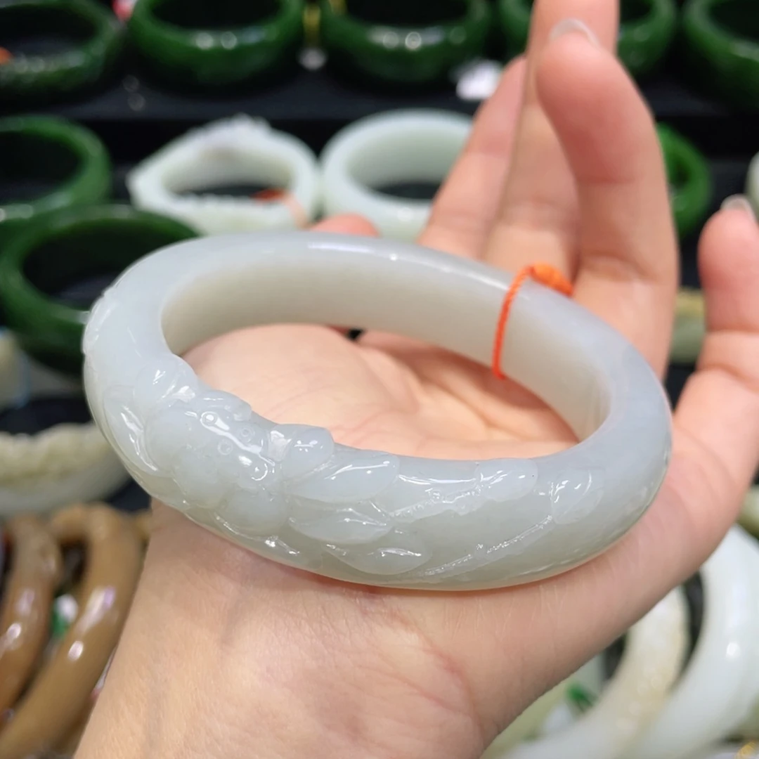 未镶嵌手镯和田玉53