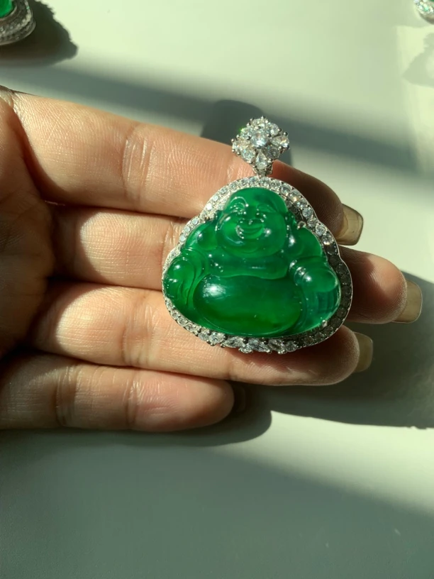 天然a货翡翠高冰满绿大佛公吊坠s925