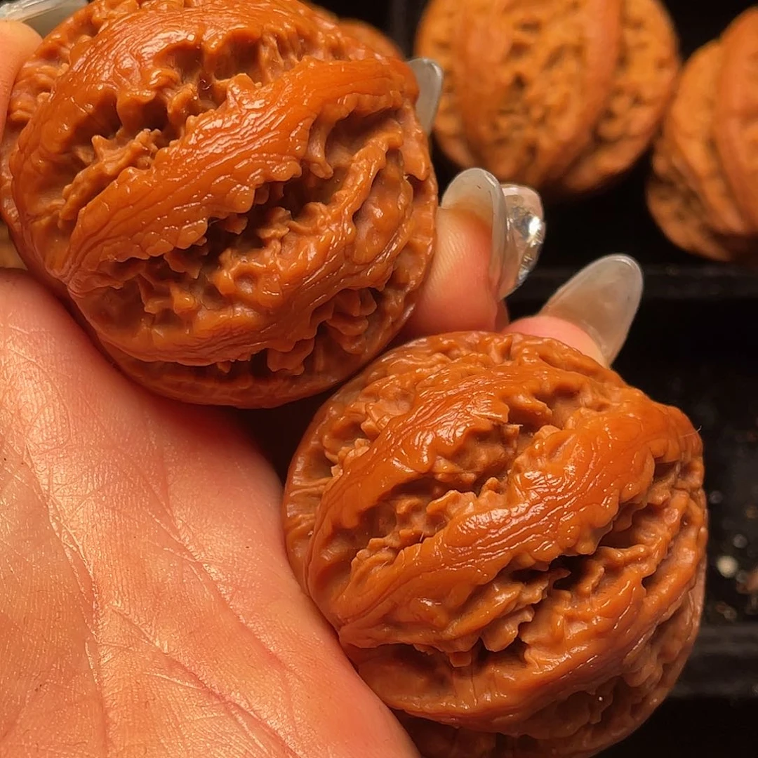 文玩核桃把件秦岭山脉核桃