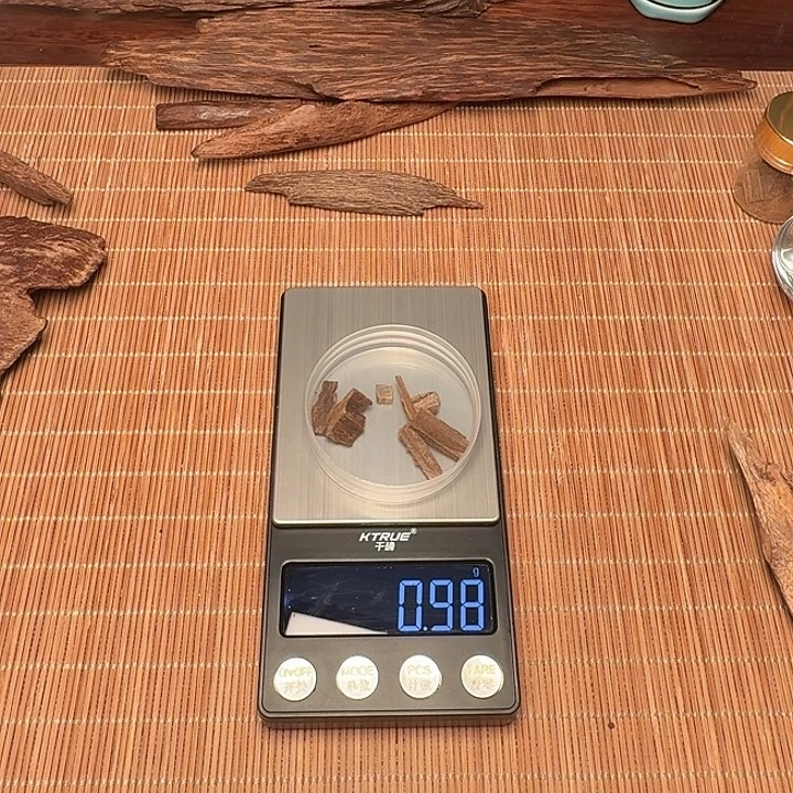 沉香正区文莱黑棋碎料