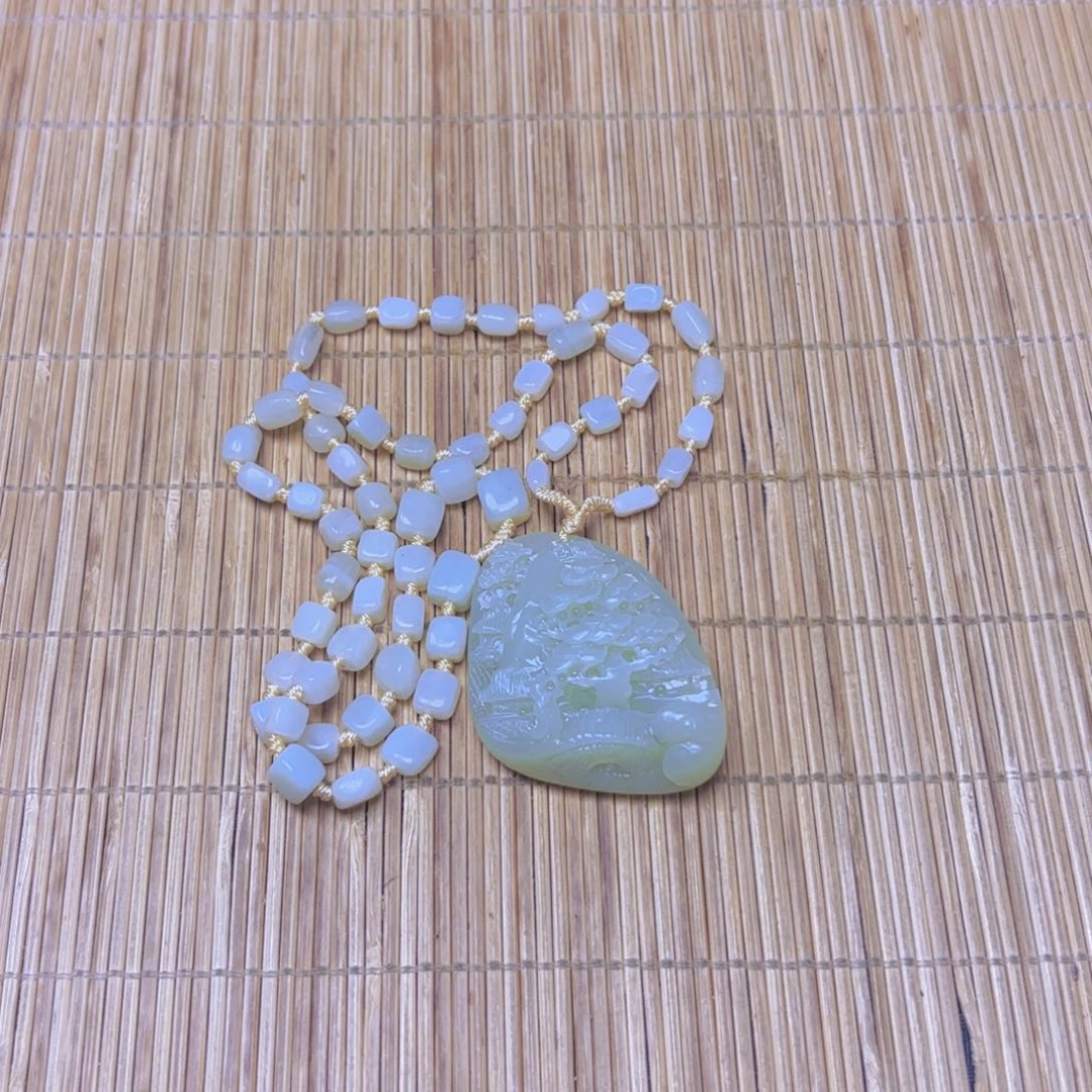 和田玉未镶嵌挂件